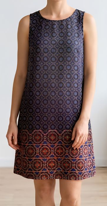 Boho chic z New Look – Sukienka Trapezowa ze Wzorem Mandali