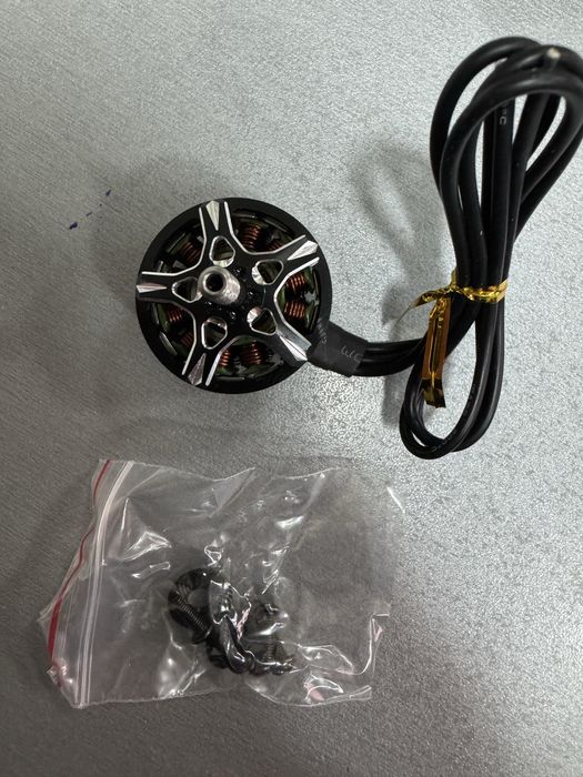 Моторы FPV Surpass 2812 900KV