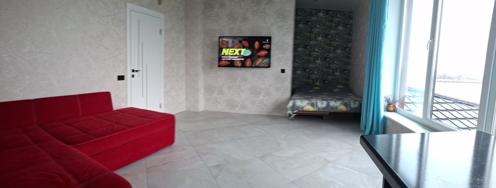 Сауна лазня баня(сольова)на дровах з виходом на воду.Електроенергія є