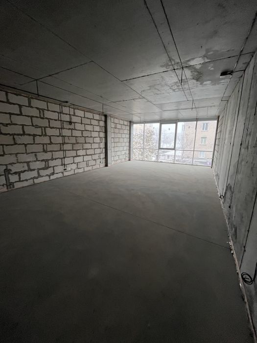 Комерційне приміщення в сучасному бізнес центрі