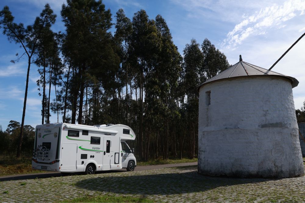 Aluguer de Autocaravana o ano inteiro 6 lugares