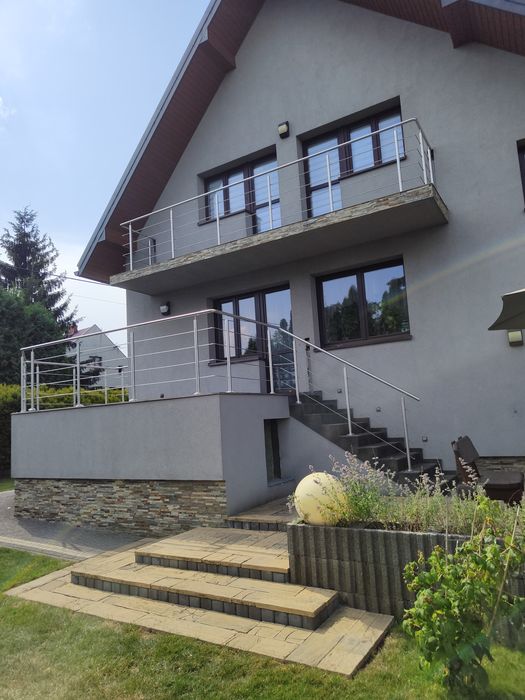Balustrady balkonowe, tarasowe, schodowe spawane z stali nierdzewnej