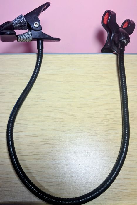 Міцний гнучкий тримач для телефону