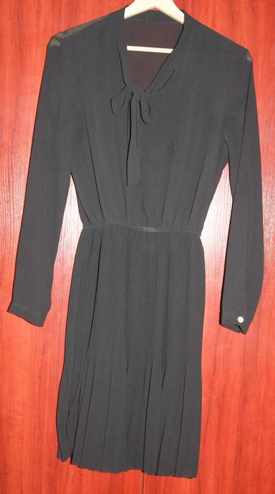 Sukienka czarna BLU ROYAL Rozm. M lub L