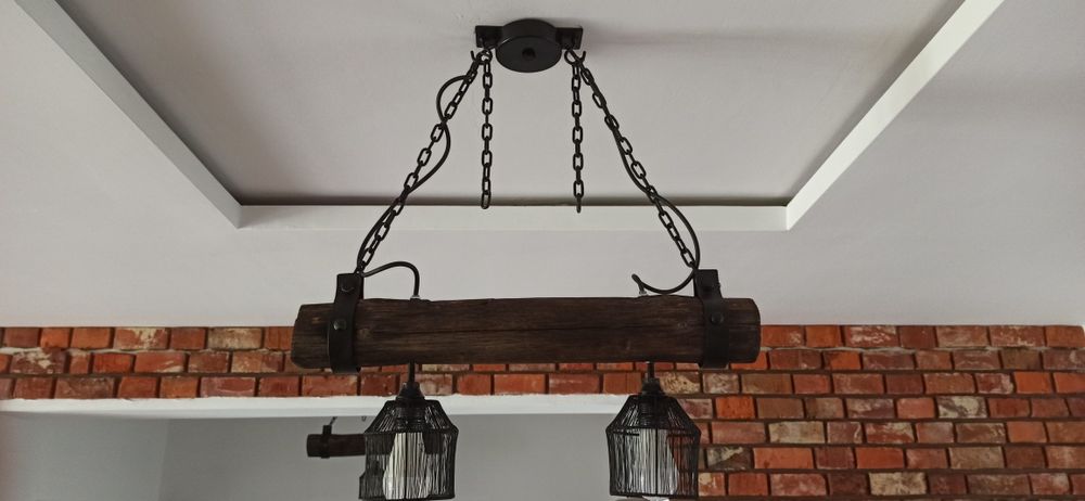 Lampa / żyrandol LOFT, wykonane z drewnianej belki