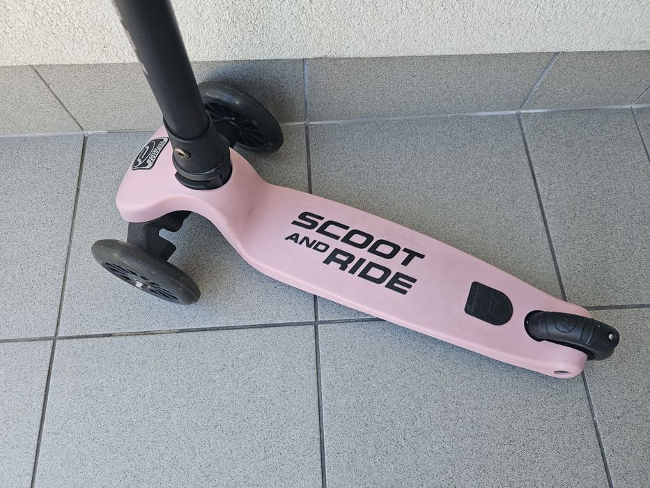 Scootandride Highwaykick 3 Led Rose