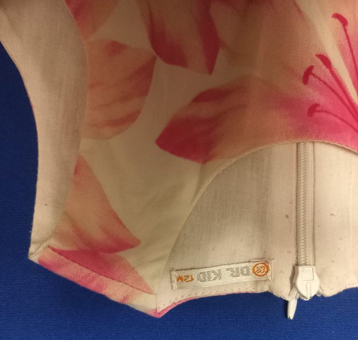 Vestidos lindos à escolha 8 €