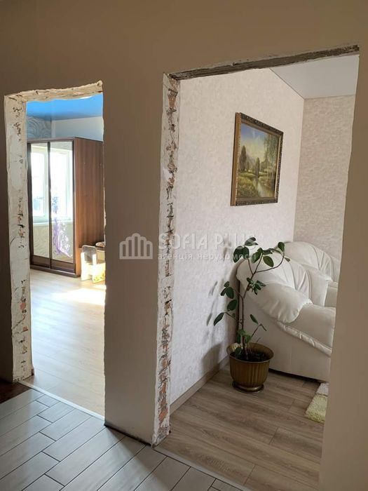 2-эт. дом, 92м2, 2.5 сот, Петропавловская Борщаговка, Полтавская 5А, с