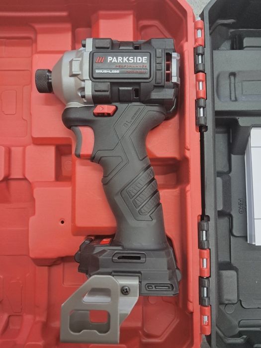 Wkrętarka / dokrętarka Parkside Performance Brushless – mocna, nie używana