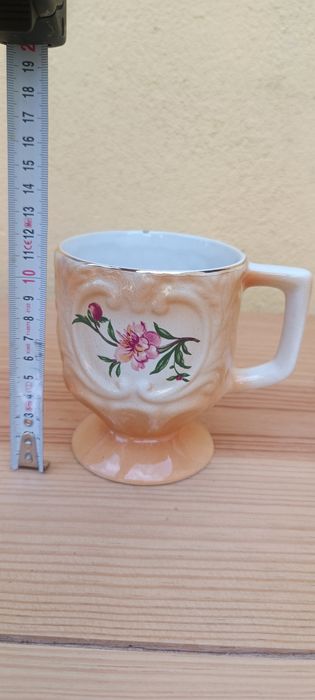 Caneca decorativa antiga