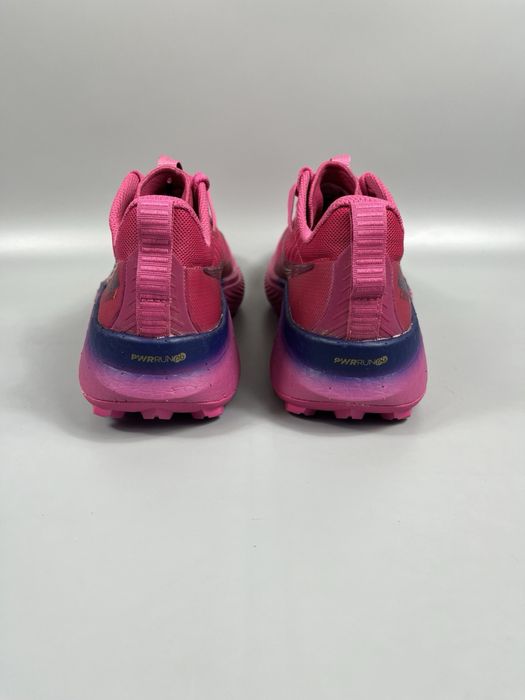 Трекінгові Кросівки Saucony Endorphin 40.5 розмір (по стельке 25.5 см)