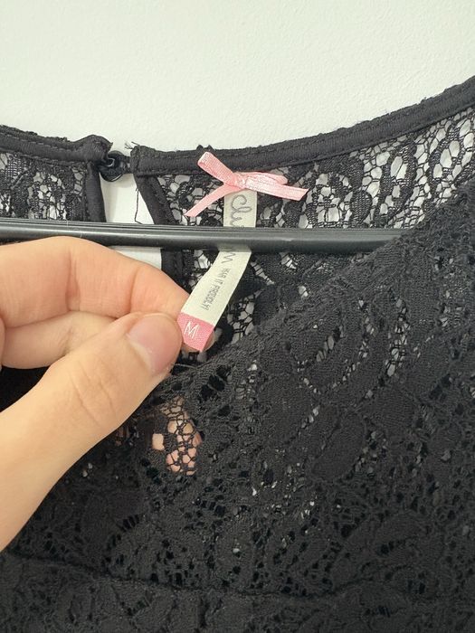 Czarna sukienka damska