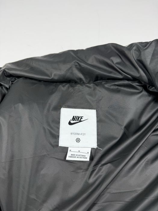 Жилетка безрукавка Nike Storm-fit