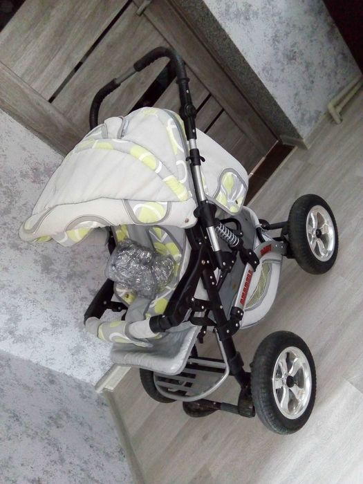Продам дитячу коляску