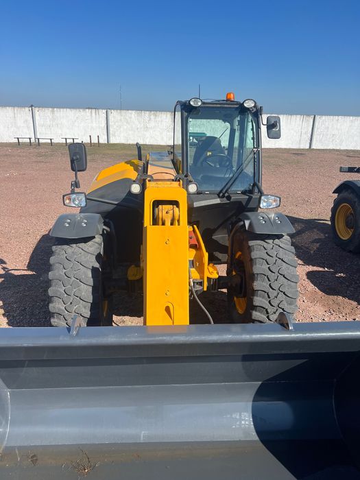Телескопічний навантажувач JCB 541-70