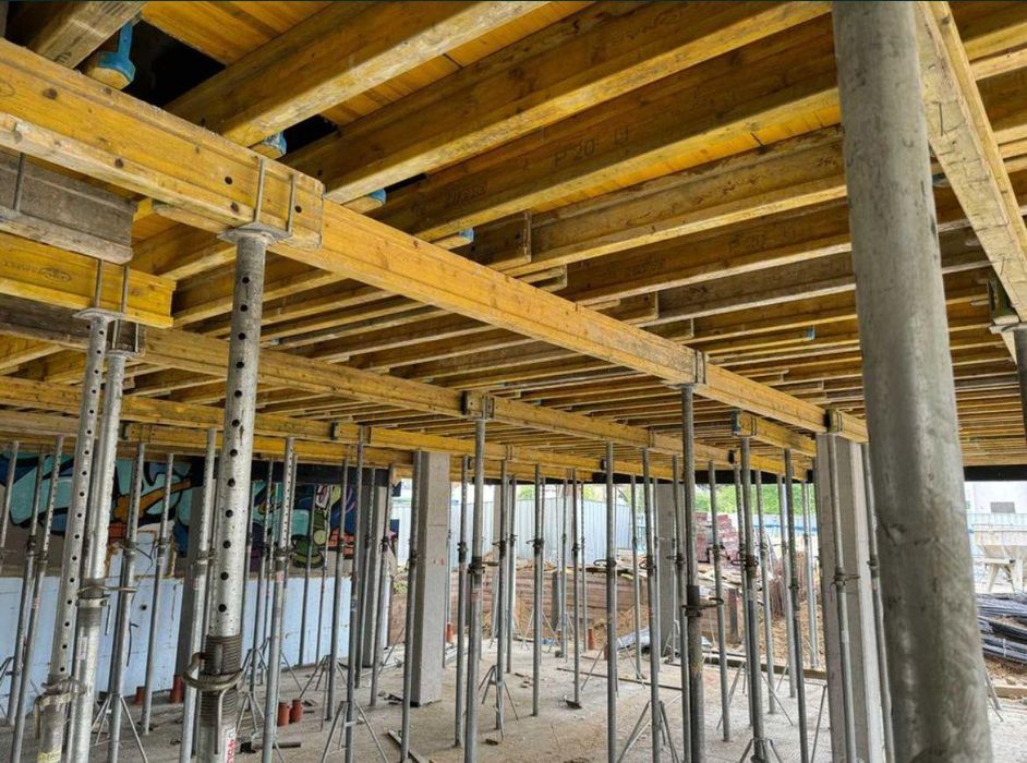 Szalunki Stropowe, peri, plyty, korony,
dzwigary, stemple Wynajem