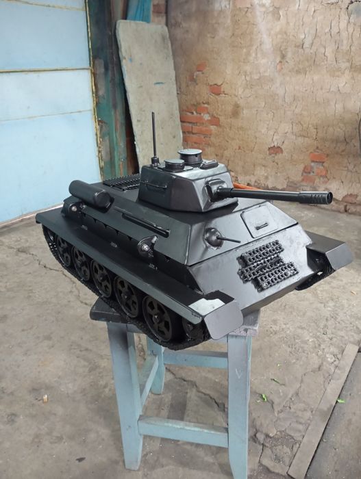 Мангал в виде танка