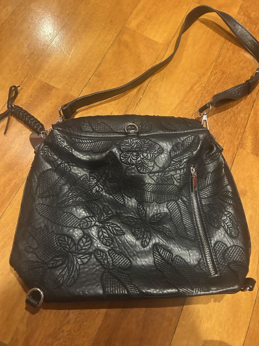 Mala mochika desigual