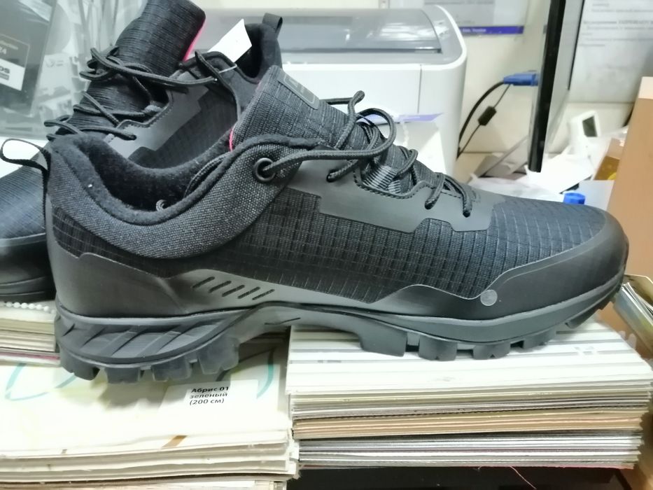 Кроссовки "Baasploa". 46р. Стелька-29.5 см. Качество.