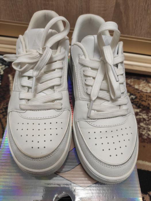 Skechers uno court білі 38 р