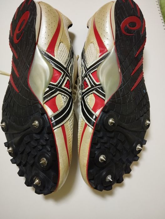 Шиповки беговые Asucs