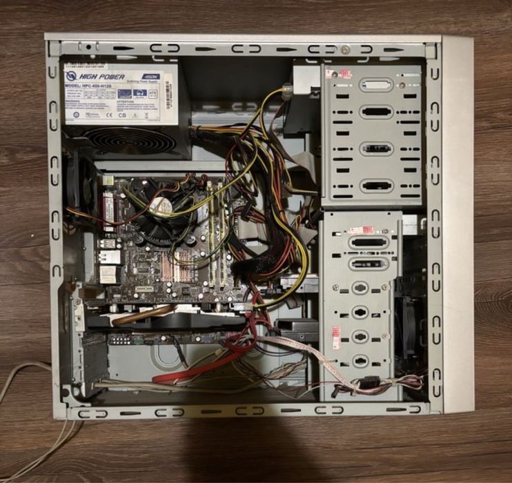 Комп’ютер Xeon E5440 4 GB Ram HDD  160 GB
