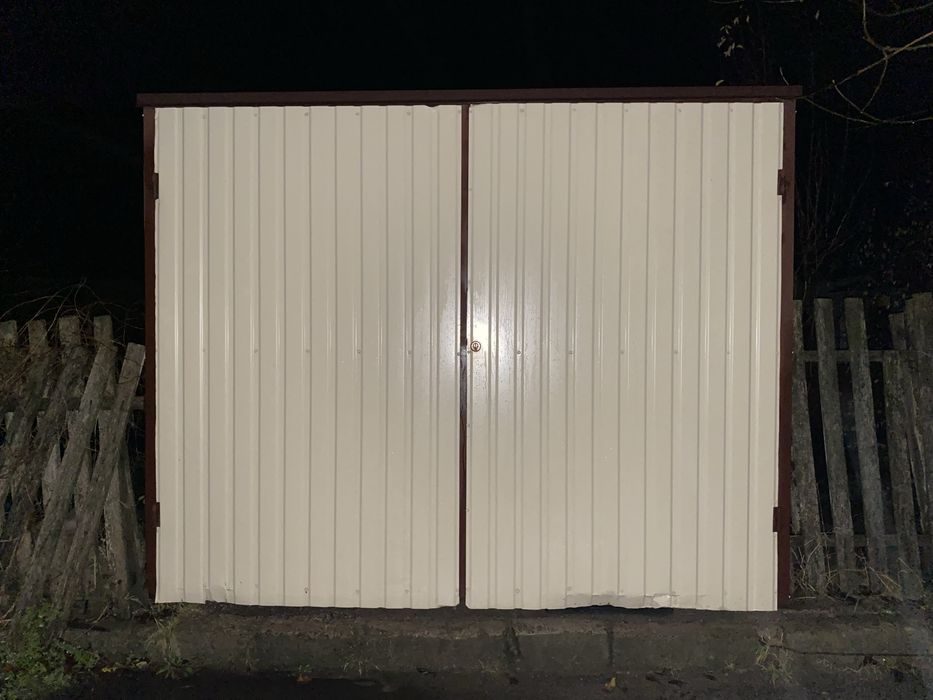 Здається гараж в оренду