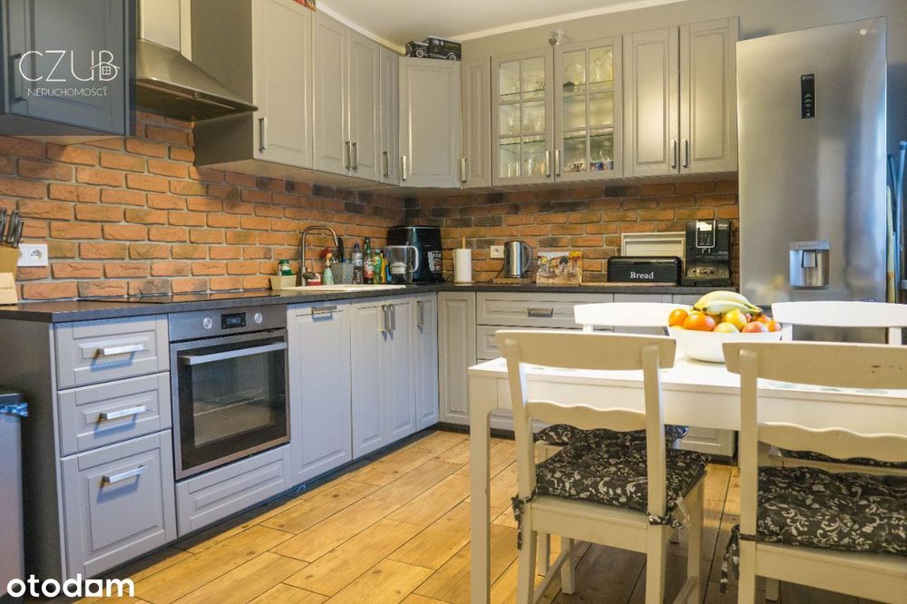 Dom piętrowy / centrum Zaniemyśla / plaża / las