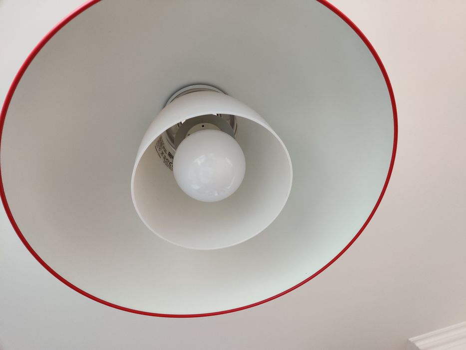 Um candeeiro de teto