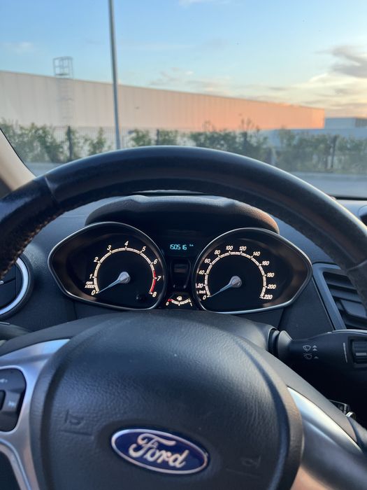 FORD FIESTA 2015 só | 150 mil km