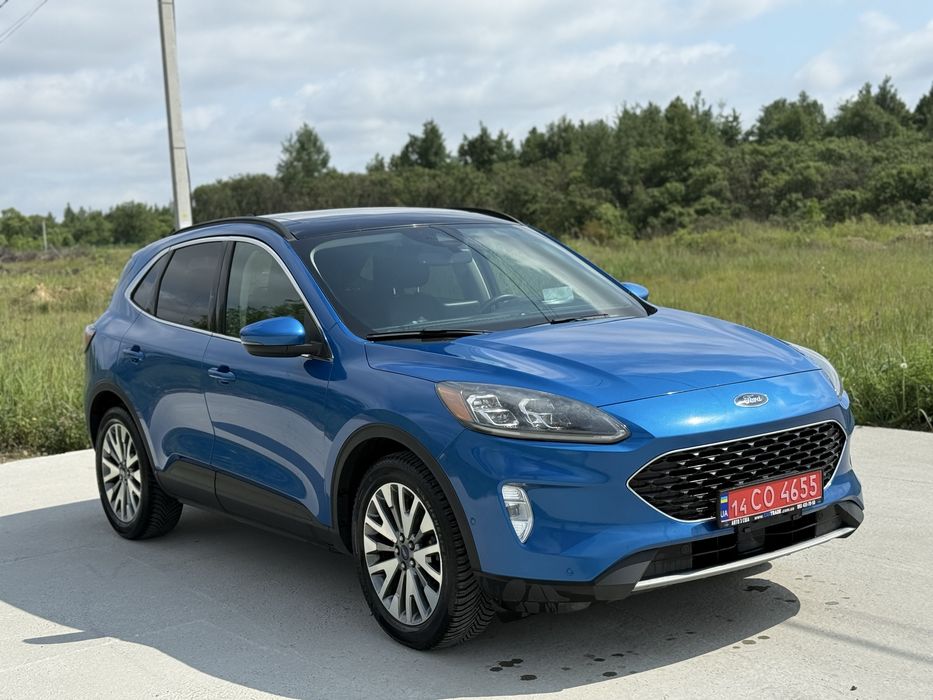 Ford Escape 2020 Titaniun Гібрид 2.5л  4х4