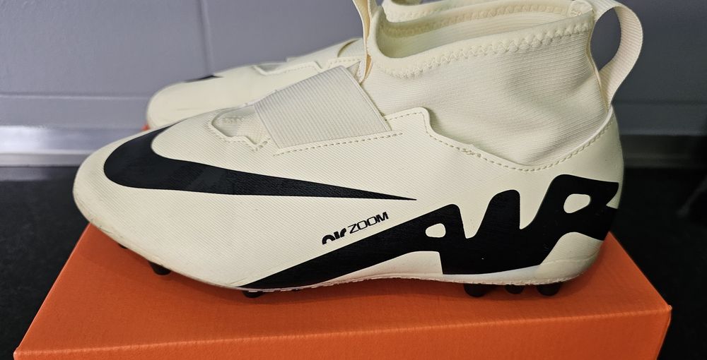 Vendo Chuteiras Nike zoom Superflu 9