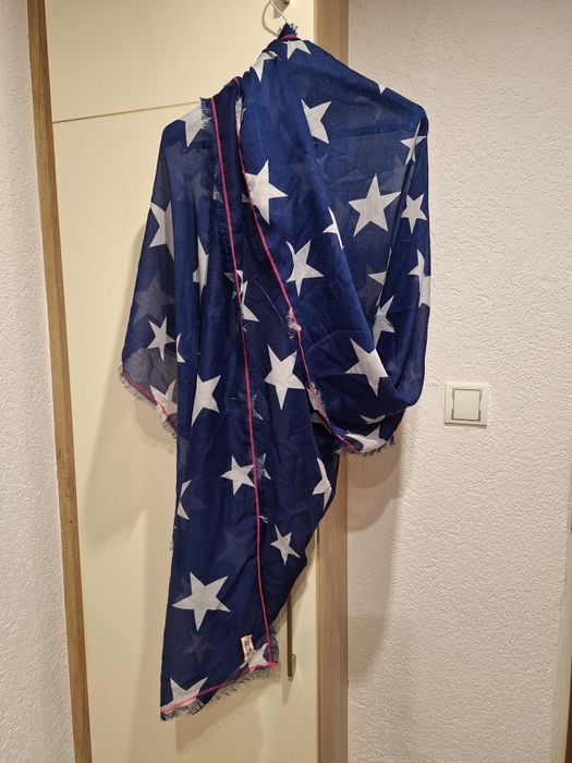 Tommy Hilfiger duża chusta