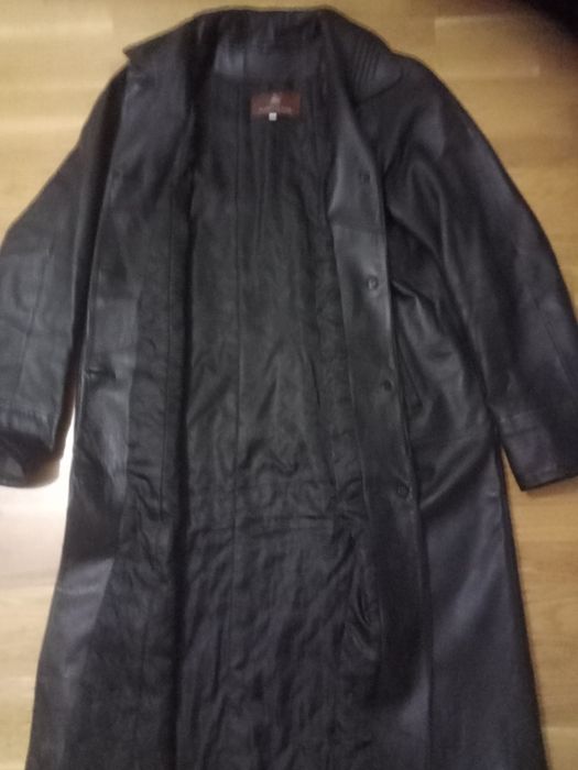 Женская кожаная куртка