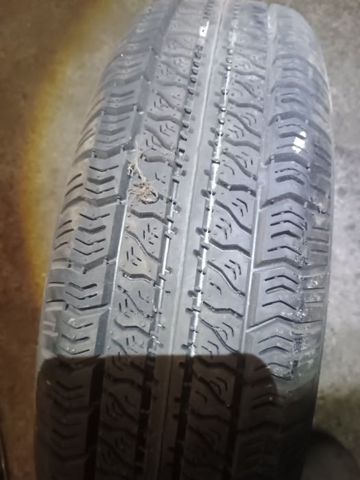 Шина колесо покрышка ЗАЗ Таврия одно.