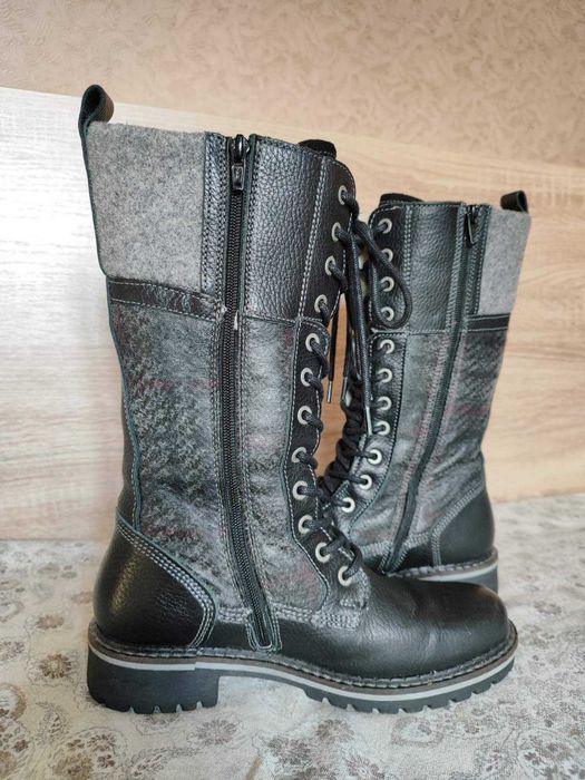 Жіночі черевики берці Tamaris 26431 Combat Boots