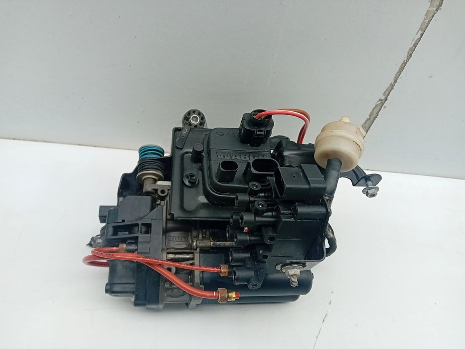 Compressor suspensão AUDI Q8 (4MN)