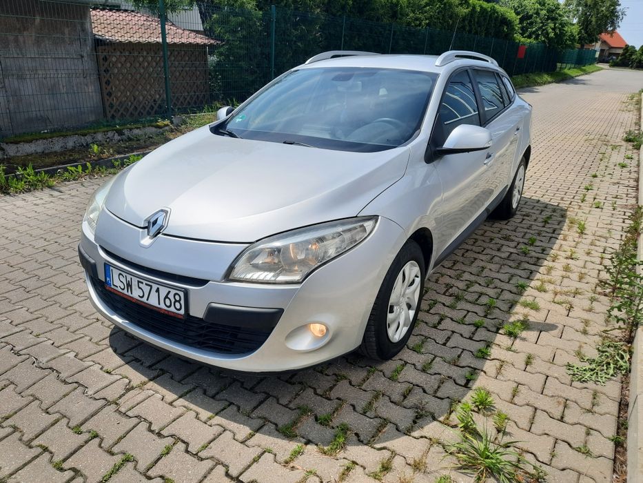 1.6 benzyna 6 biegów navi zarejestrowany ważne opłaty