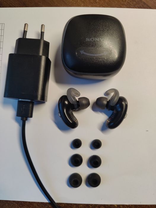 Беспроводные наушники Sony WF-SP700N