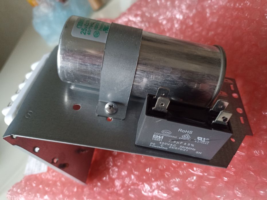 Конденсатор CBB65 25mf