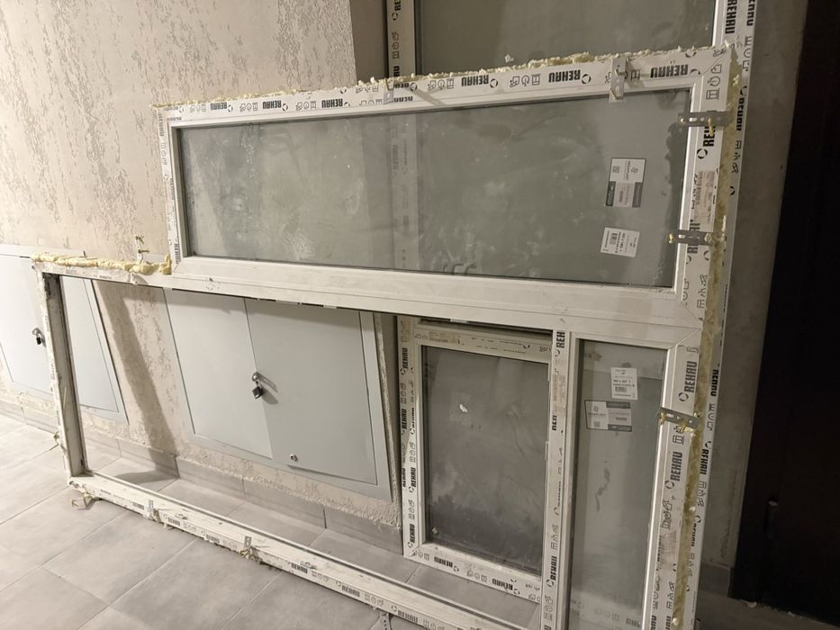 Балконная рама Rehau