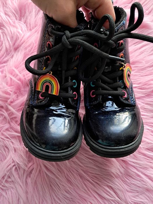 Buty z tęczą Next 25