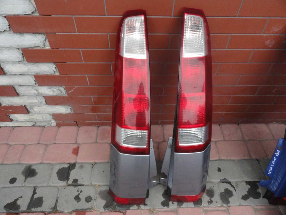 Opel Meriva A przedlift lampa tył prawa lub lewa