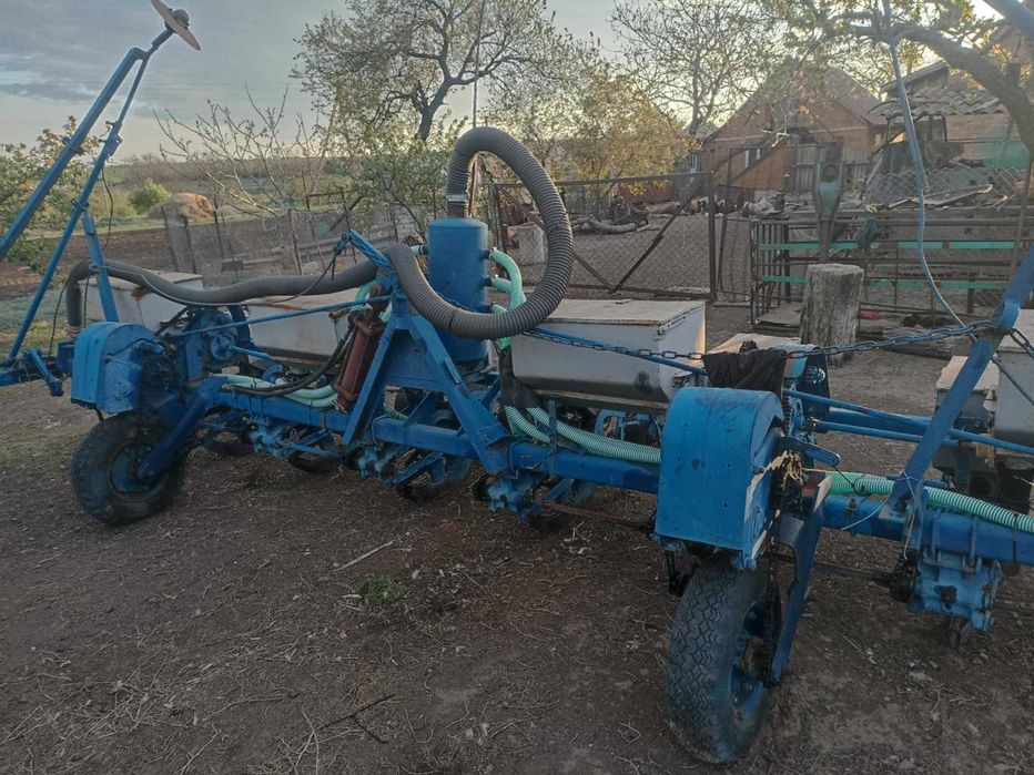 Продам сівалку шланги нові диски нові
