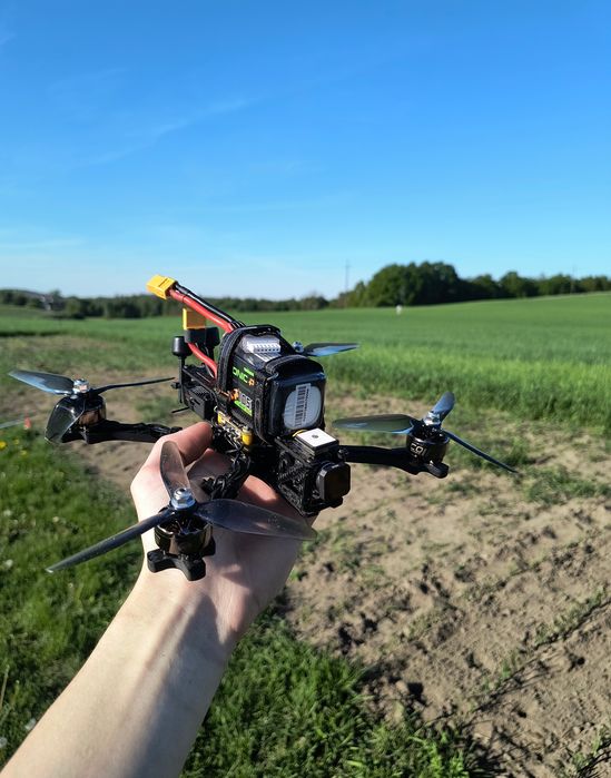 budowa dronów FPV/serwis dronów