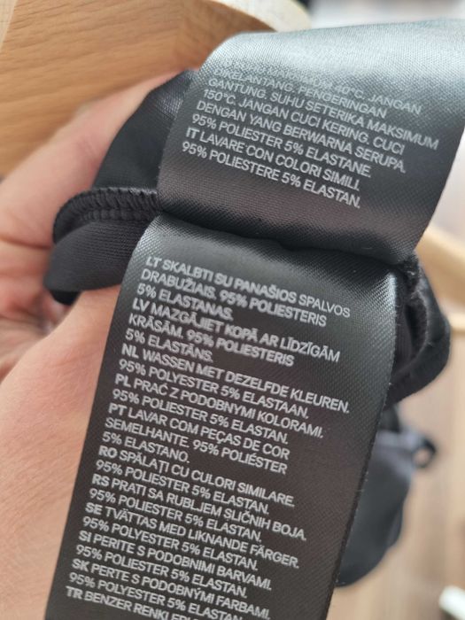Kombinezon welurowy długi czarny na ramiączkach H&M