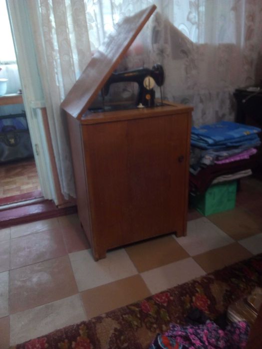 Швейная машинка Подольск ножная