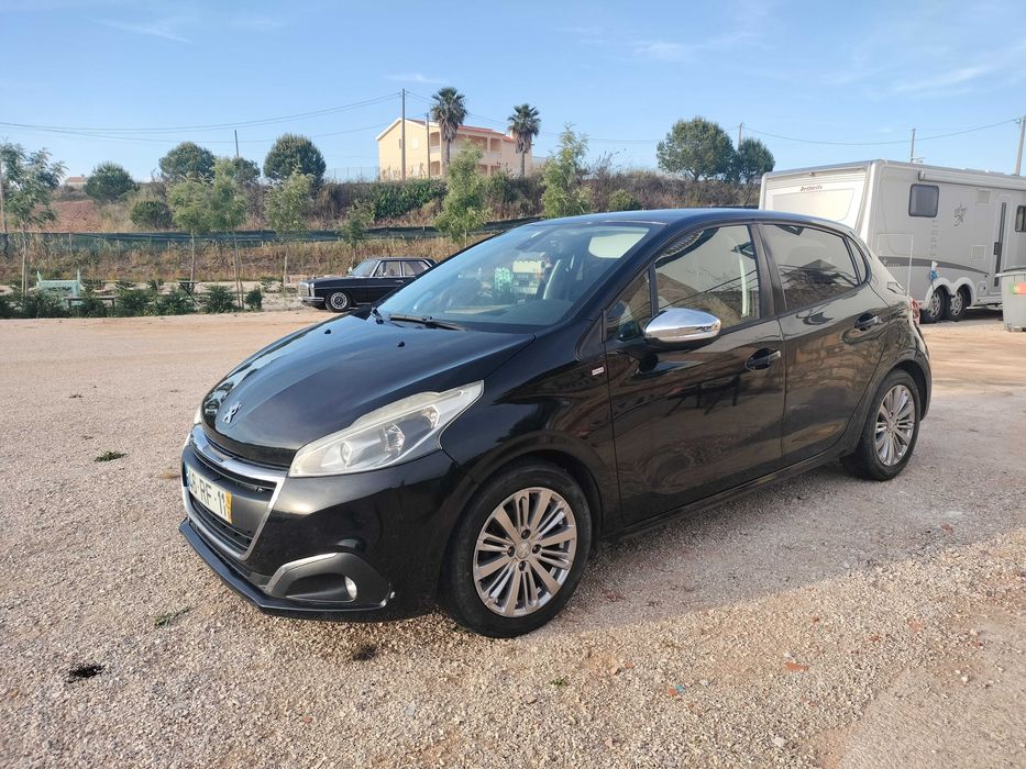 Peugeot 208 idition 2016