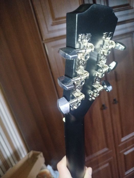 Гітара акустична, Б/У