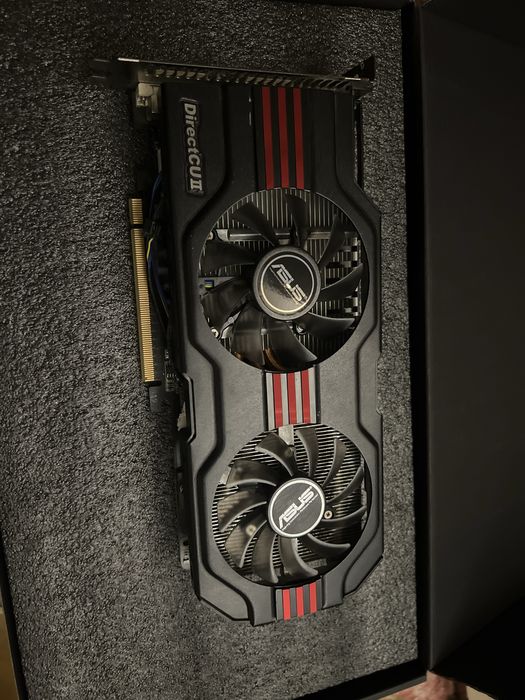 Asus GTX 560 Ti з новими кулерами